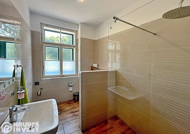 Prodej rodinného domu, Nová Ves, 278 m2