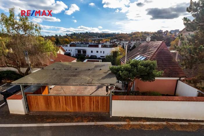 Prodej bytu 1+kk, Praha - Hlubočepy, Pod Žvahovem, 17 m2