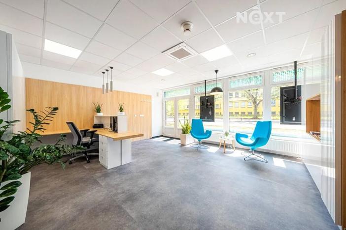 Prodej kanceláře, Pardubice, Na Spravedlnosti, 200 m2