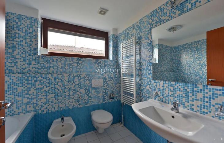 Pronájem rodinného domu, Praha - Nebušice, 360 m2