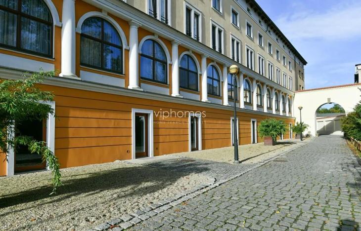 Pronájem bytu 1+kk, Praha - Bubeneč, Mlýnská, 53 m2