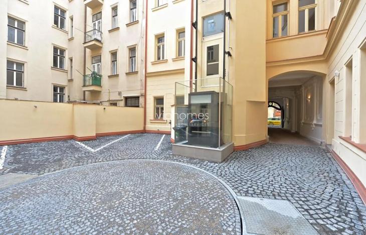 Pronájem bytu 2+kk, Praha - Nové Město, Soukenická, 67 m2