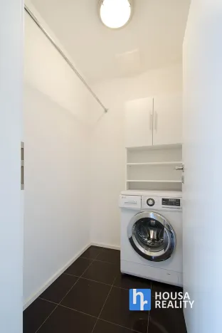 Pronájem bytu 2+kk, Praha - Hlubočepy, Geologická, 41 m2