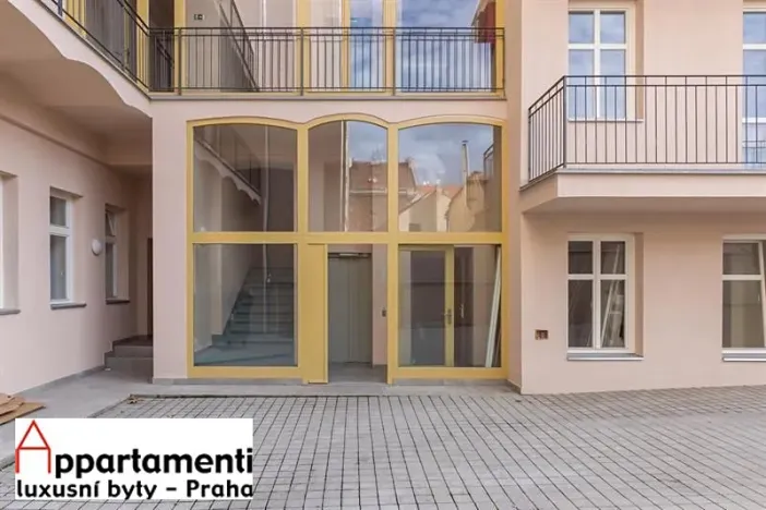 Pronájem bytu 2+kk, Praha - Nusle, Mečislavova, 41 m2