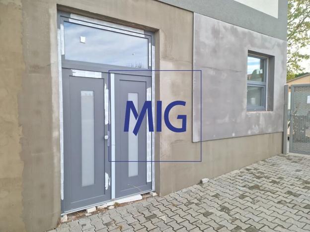 Pronájem obchodního prostoru, Syrovice, 178 m2