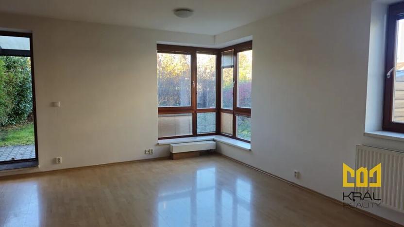 Pronájem bytu 2+kk, Jesenice, Cedrová, 225 m2