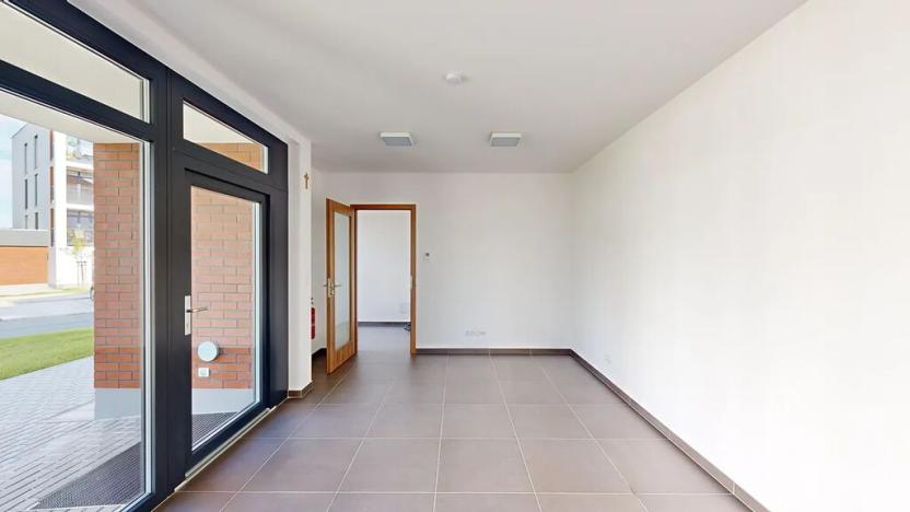 Pronájem obchodního prostoru, Kolín, Janovická, 28 m2