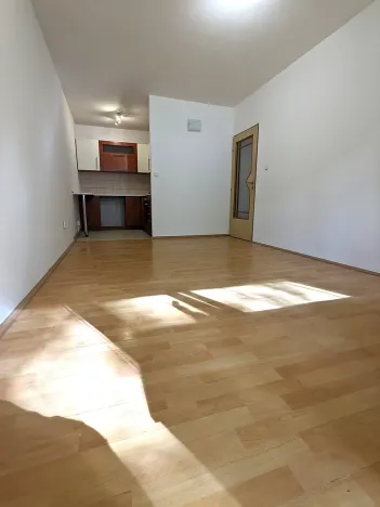 Pronájem bytu 2+kk, Kolín, Moravcova, 43 m2