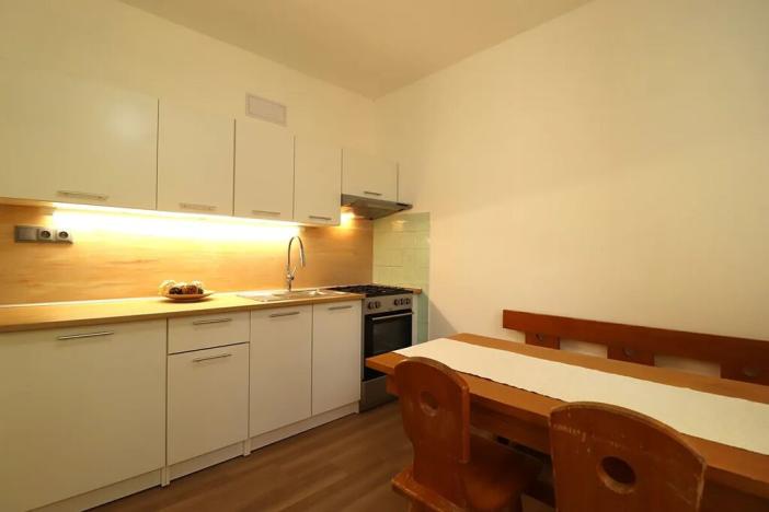 Pronájem bytu 2+1, Brno, Kvapilova, 56 m2