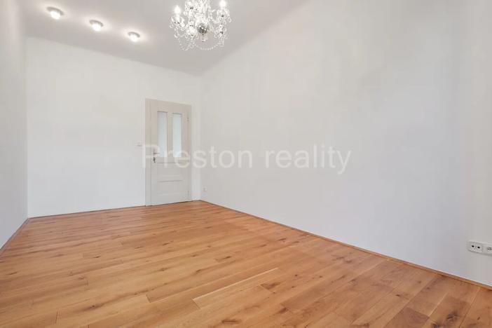 Pronájem bytu 2+1, Praha - Žižkov, Fibichova, 72 m2