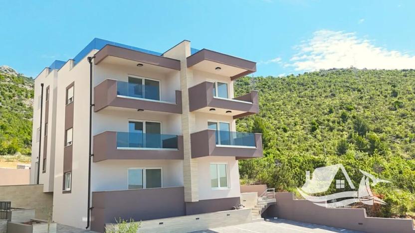 Prodej bytu 2+kk, Stari Grad, Chorvatsko, 57 m2