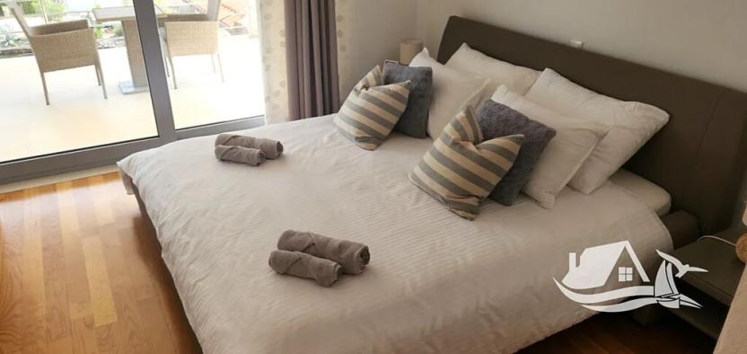 Prodej vily, Žrnovo, Chorvatsko, 240 m2