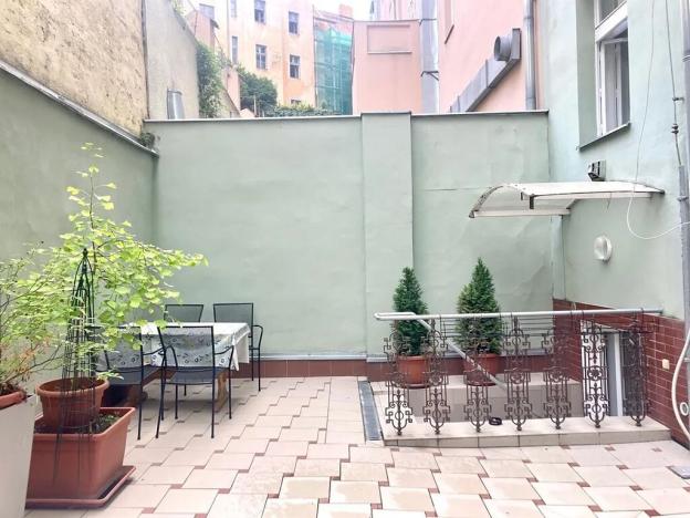 Pronájem bytu 2+kk, Praha - Žižkov, Blahníkova, 49 m2