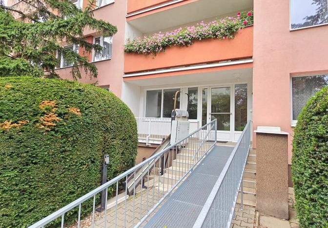 Pronájem bytu 2+1, Praha - Strašnice, Křenická, 60 m2