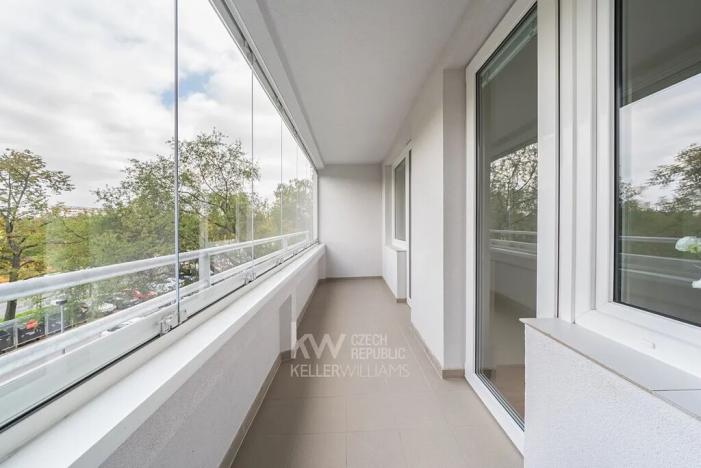 Prodej bytu 3+kk, Praha - Prosek, Vysočanská, 73 m2