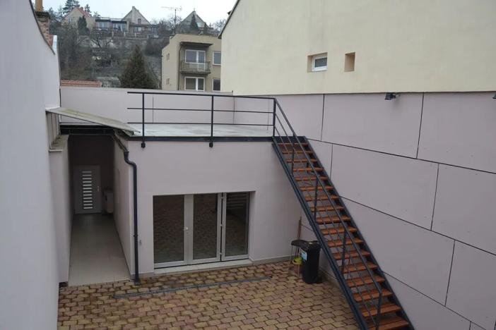 Prodej obchodního prostoru, Brno, Soběšická, 195 m2