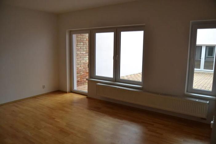 Prodej obchodního prostoru, Brno, Soběšická, 195 m2