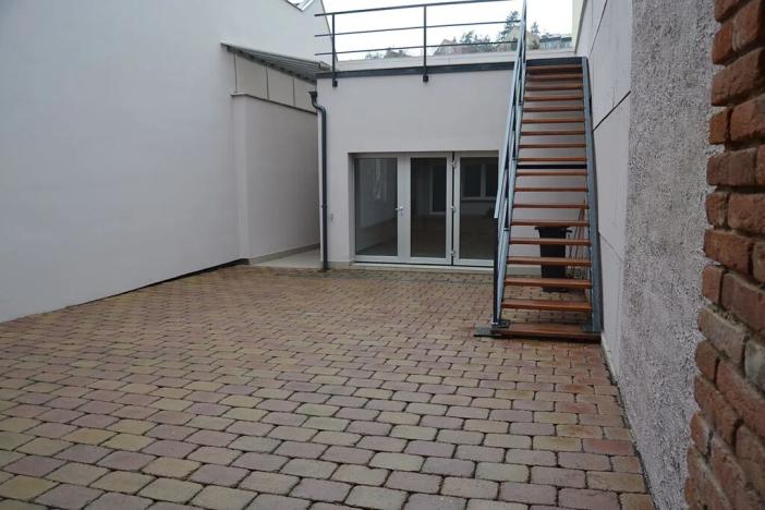 Prodej obchodního prostoru, Brno, Soběšická, 195 m2