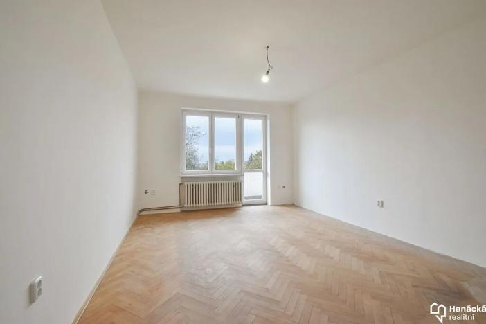 Prodej bytu 3+1, Dolany, 70 m2