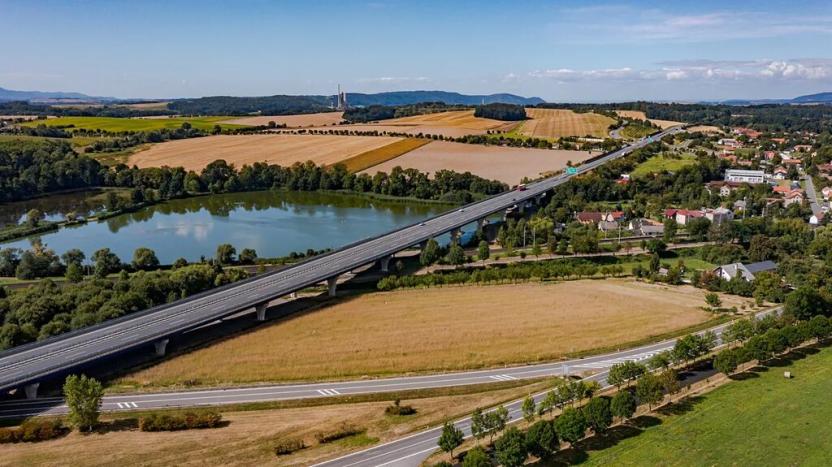 Prodej komerčního pozemku, Bělotín, 9952 m2