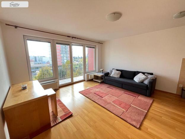 Pronájem bytu 1+kk, Praha - Strašnice, Názovská, 42 m2