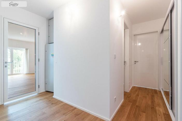 Pronájem bytu 3+kk, Řevnice, nám. Krále Jiřího z Poděbrad, 98 m2