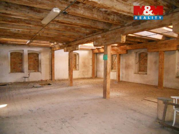 Prodej obchodního prostoru, Hředle, 1805 m2