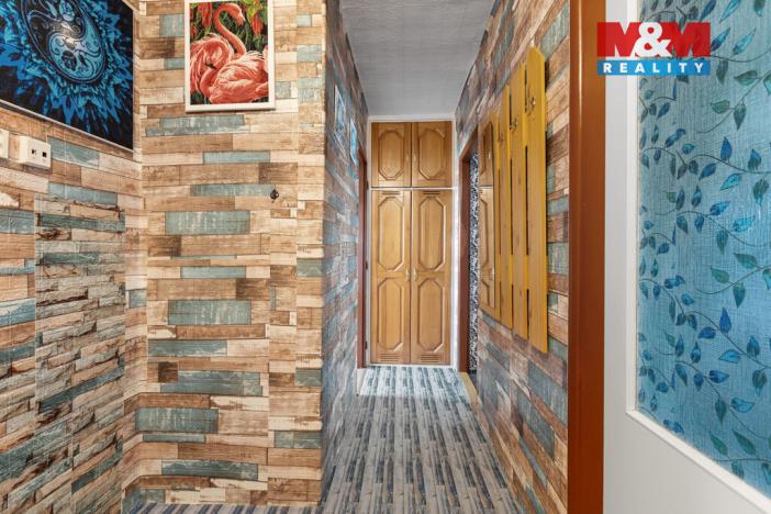 Prodej bytu 3+1, Jesenice, Školní, 55 m2