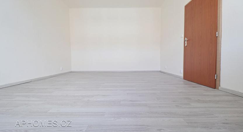 Pronájem bytu 2+kk, Praha - Michle, Hanusova, 36 m2