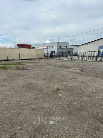 Pronájem komerčního pozemku, Holasice, 1600 m2