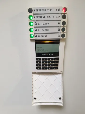 Pronájem kanceláře, Praha - Kyje, Vajgarská, 216 m2