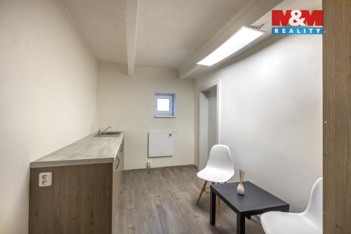 Pronájem obchodního prostoru, Louny, Josefa Schovánka, 50 m2