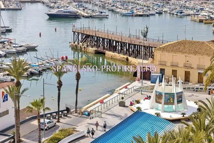 Prodej vícegeneračního domu, Torrevieja, Španělsko, 91 m2