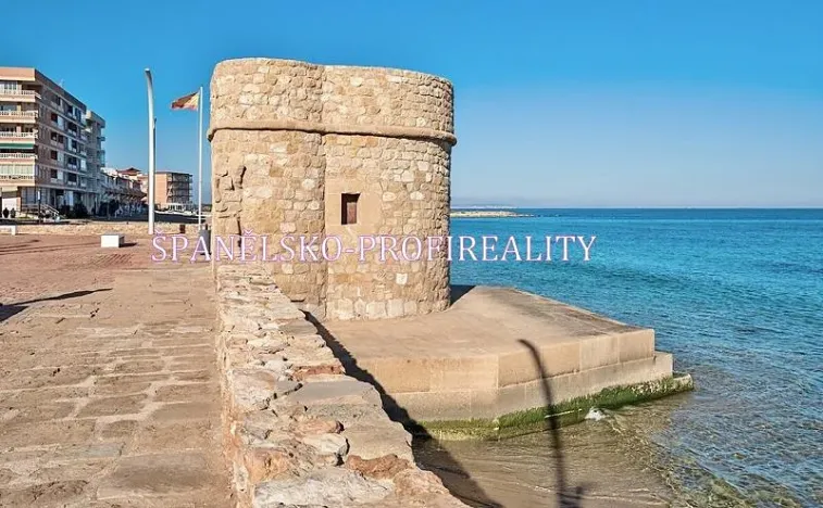 Prodej bytu 3+kk, Torrevieja, Španělsko, 66 m2