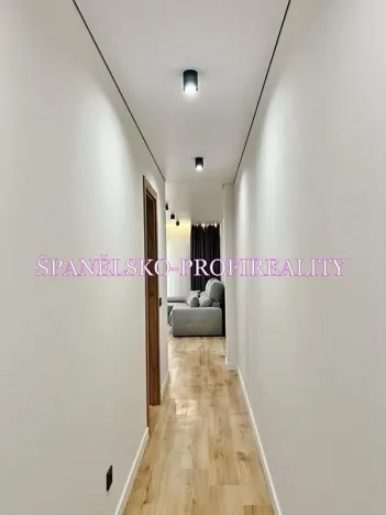 Prodej bytu 3+kk, Torrevieja, Španělsko, Calle Concordia, 85 m2