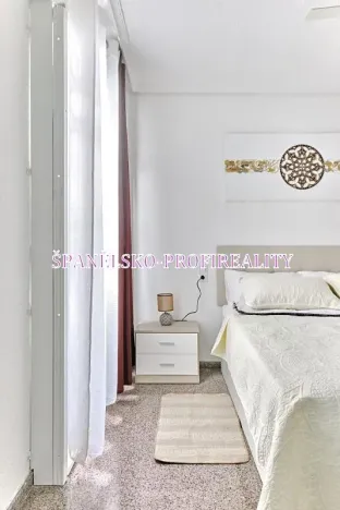 Prodej bytu 3+1, Torrevieja, Španělsko, 100 m2