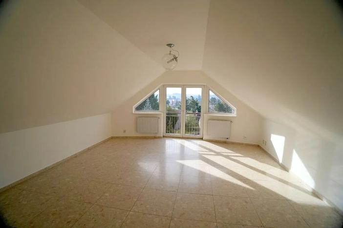 Prodej bytu 3+1, Dolní Břežany, Dělnická, 134 m2