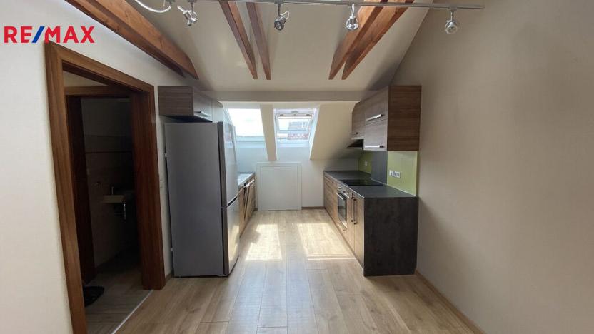 Pronájem bytu 2+1, Ostrava - Moravská Ostrava, Švabinského, 71 m2