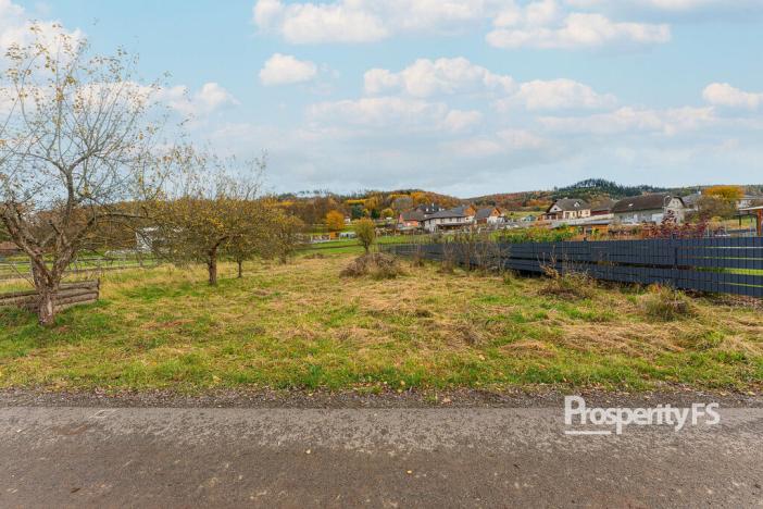 Prodej pozemku, Knínice, 746 m2