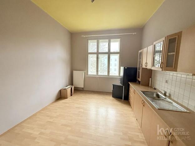 Pronájem bytu 4+1, Plzeň, náměstí Českých bratří, 156 m2