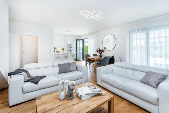 Pronájem rodinného domu, Přezletice, Školní, 120 m2