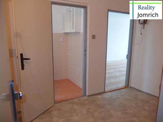 Pronájem bytu 3+1, Liberec, Dvorská, 60 m2