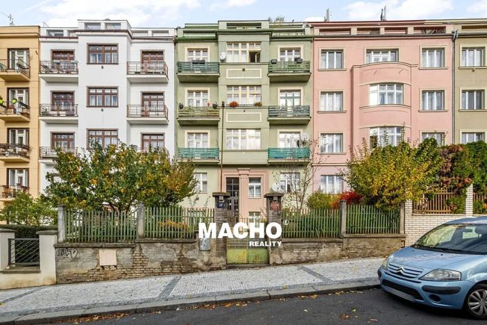 Pronájem bytu 1+kk, Praha - Vinohrady, Hradešínská, 37 m2