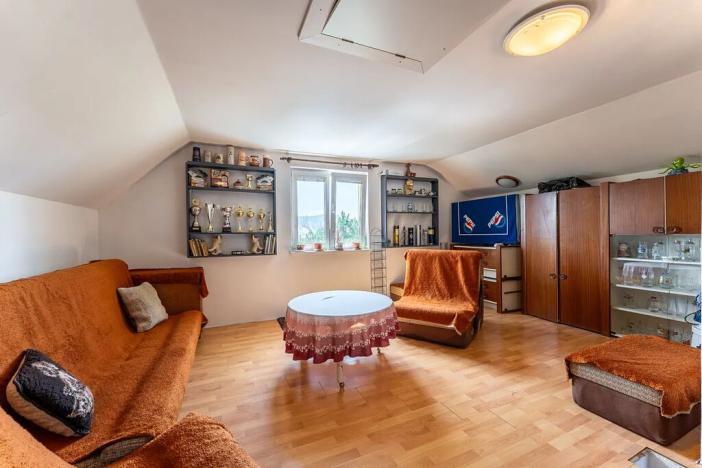 Prodej chaty, Hradčany, 61 m2