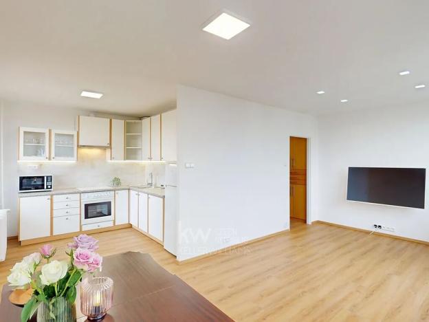 Pronájem bytu 2+kk, Praha - Strašnice, Křenická, 59 m2