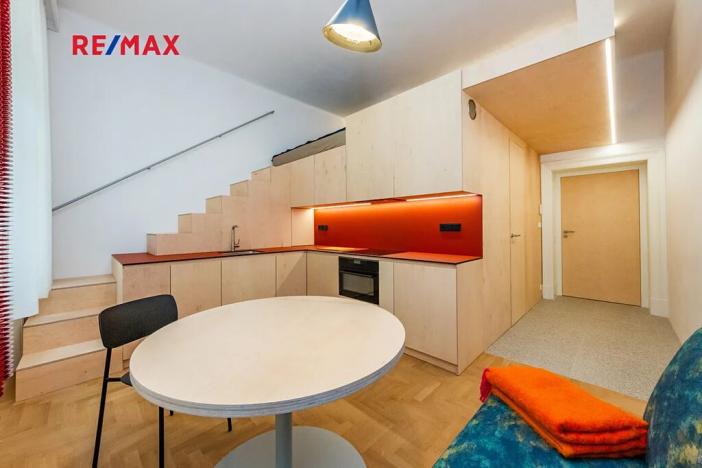 Pronájem bytu 1+kk, Praha - Josefov, Žatecká, 27 m2