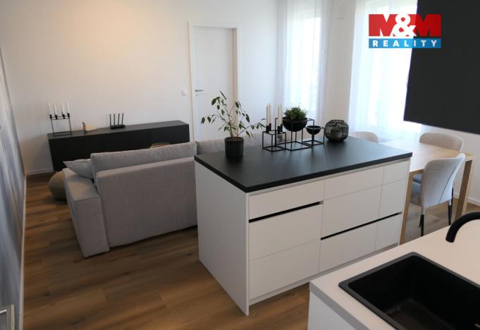 Pronájem bytu 2+kk, Praha - Horní Měcholupy, 52 m2