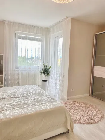 Pronájem bytu 4+kk, Praha - Strašnice, Zvěřinova, 109 m2