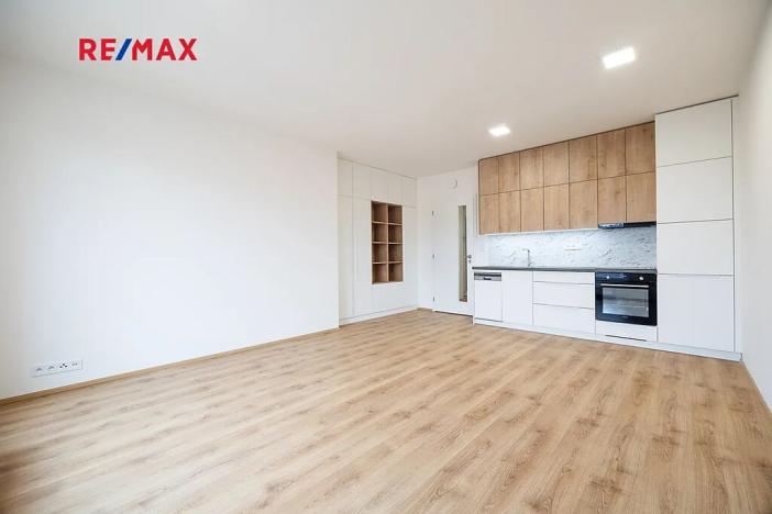 Pronájem bytu 1+kk, Beroun, Na Parkáně, 40 m2