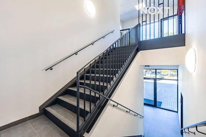 Pronájem kanceláře, Milovice, 140 m2